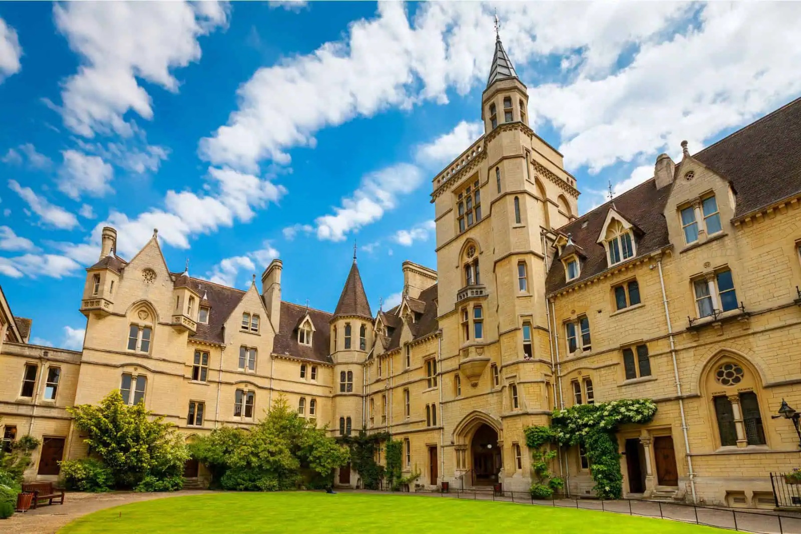 A golden-stone Oxford college building